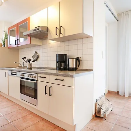 Apartment Kastanienhof Whg 01 Boltenhagen