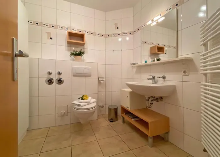 Kastanienhof Whg 01 *